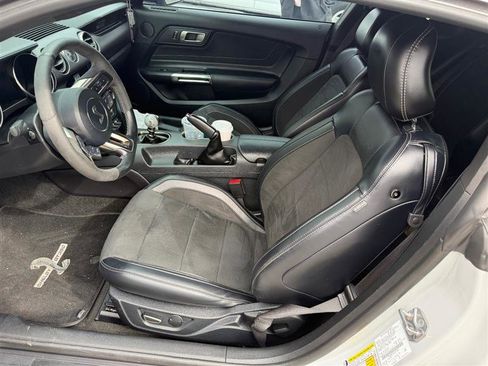 Used 2017 Ford Mustang Shelby GT350 image 4