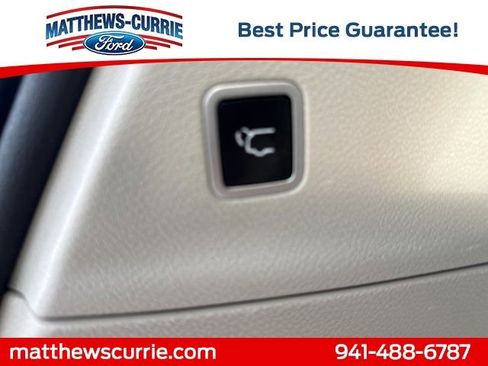 Used 2017 Chrysler Pacifica Limited image 15