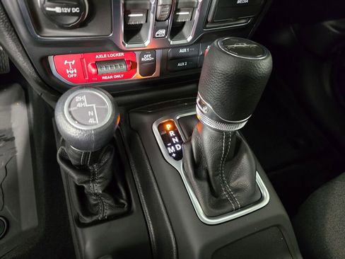 New 2026 Jeep Gladiator Willys image 25