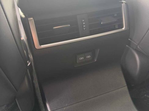 Used 2025 Lexus GX 550 AWD/4WD image 23