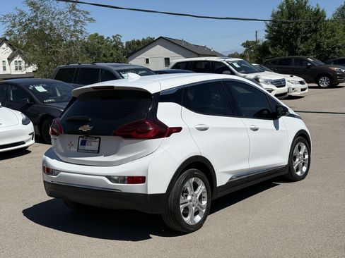 Used 2020 Chevrolet Bolt LT FWD image 4