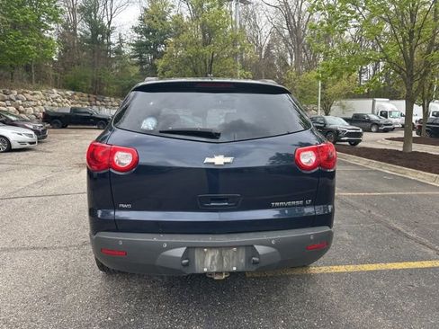 Used 2011 Chevrolet Traverse LT w/ Personal Connectivity Package AWD/4WD image 4