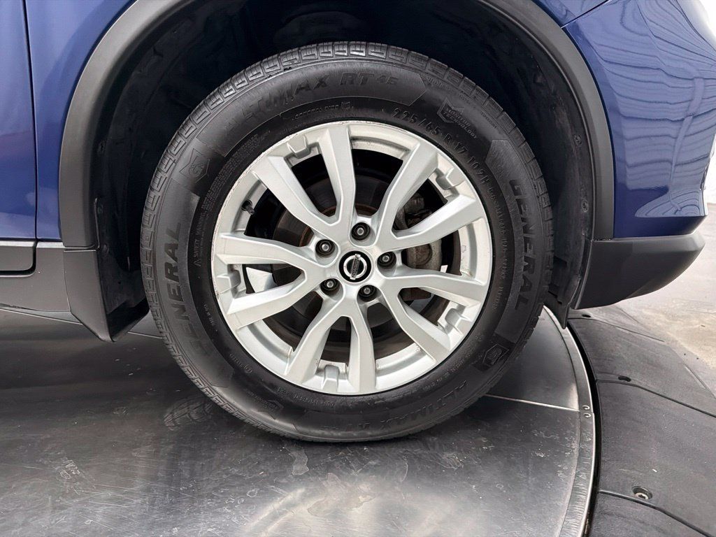 Used 2020 Nissan Rogue SV AWD/4WD image 9