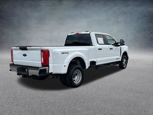 Used 2025 Ford F350 XLT AWD/4WD image 5