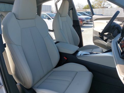 New 2026 Audi Q5 Premium Plus AWD/4WD image 10