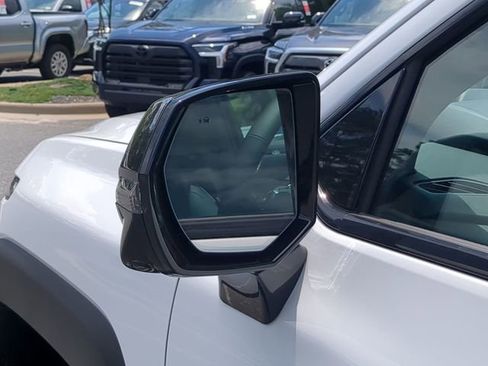 New 2025 Chevrolet Silverado EV LT image 18