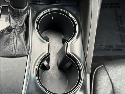 Used 2019 Toyota Camry SE w/ Carpet Mat Package FWD image 37