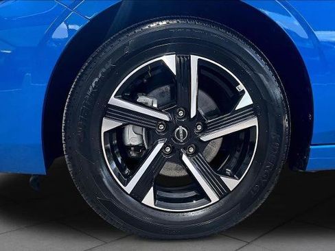 Certified 2025 Nissan Sentra SV FWD image 11