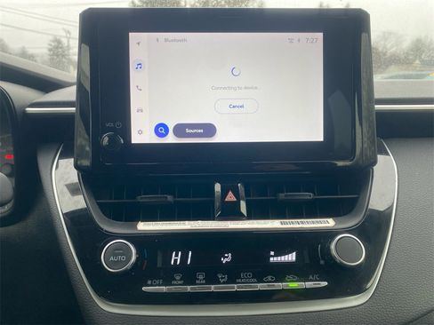 Used 2024 Toyota Corolla LE image 25