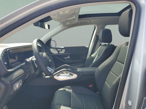 Certified 2026 Mercedes-Benz GLS 450 4MATIC image 20