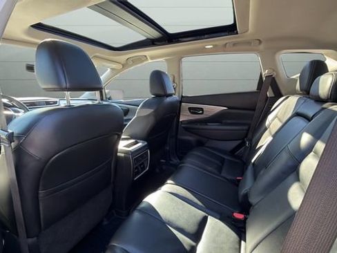Used 2017 Nissan Murano Platinum w/ Platinum Technology Package image 27