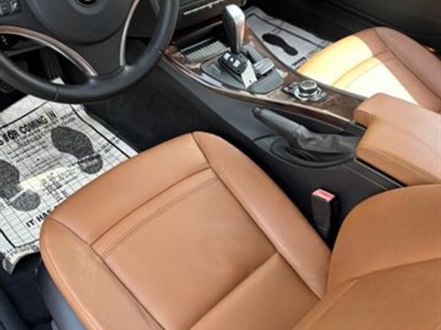 Used 2011 BMW 328i xDrive Coupe w/ Premium Pkg image 15