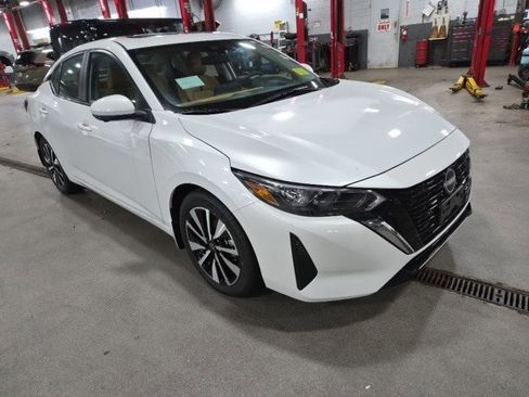 New 2025 Nissan Sentra SV w/ SV Premium Package image 4