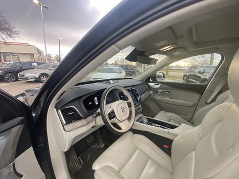 Used 2023 Volvo XC90 B6 Ultimate image 7