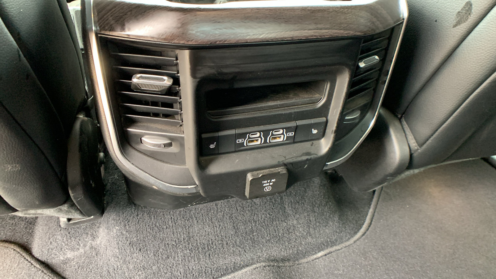 Used 2026 RAM 1500 Laramie w/ Sport Appearance Package AWD/4WD image 25
