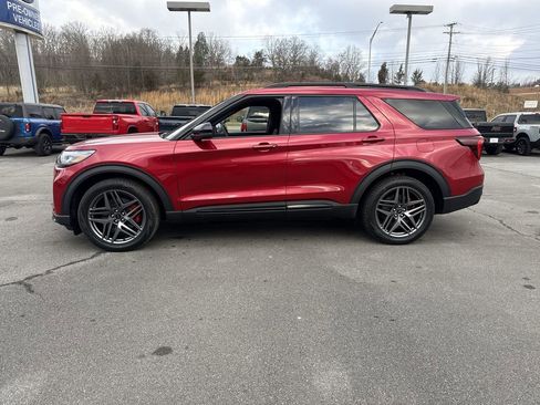 New 2026 Ford Explorer ST w/ Sun And Sound Package AWD/4WD image 3