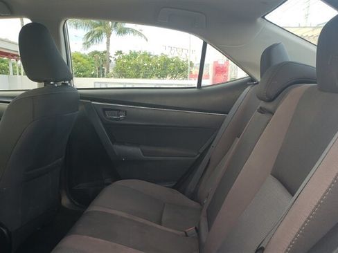 Used 2018 Toyota Corolla LE FWD image 11