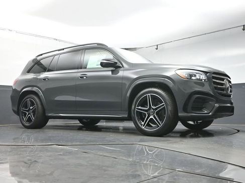 Used 2026 Mercedes-Benz GLS 450 4MATIC image 42