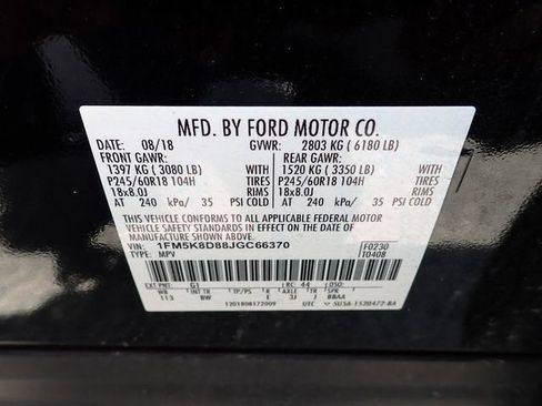 Used 2018 Ford Explorer XLT w/ Equipment Group 202A AWD/4WD image 14
