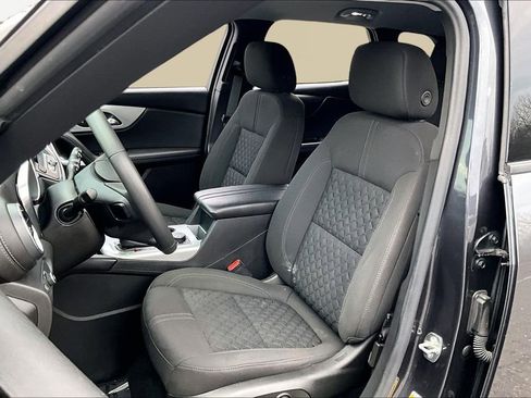 Used 2022 Chevrolet Blazer LT image 15