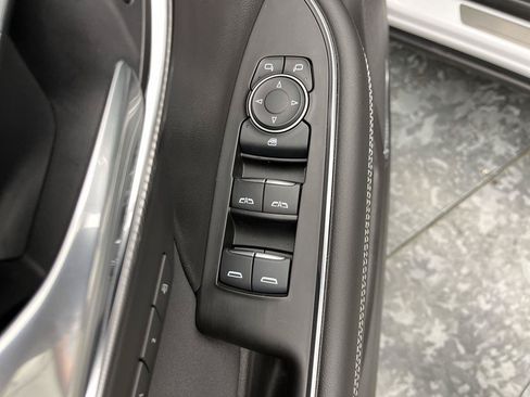 Used 2026 Buick Envision Sport Touring AWD/4WD image 9