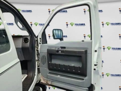 Used 2015 Ford F250 XL w/ Power Equipment Group image 13