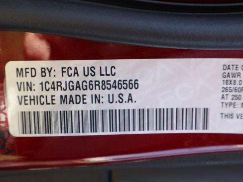 Used 2024 Jeep Grand Cherokee Altitude RWD image 35