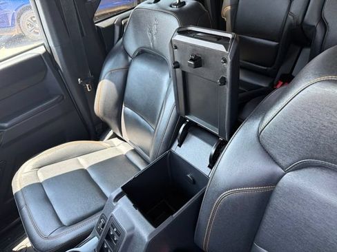 Used 2024 Ford Bronco Badlands AWD/4WD image 27