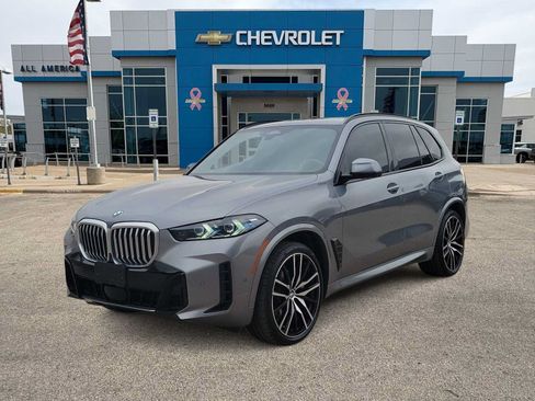 Used 2025 BMW X5 xDrive40i w/ M Sport Package AWD/4WD image 1