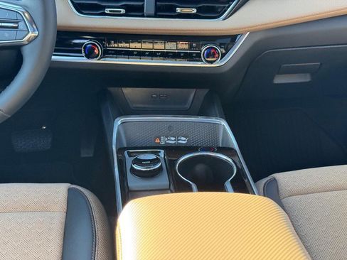 New 2026 Chevrolet Equinox ACTIV w/ Convenience Package III image 10