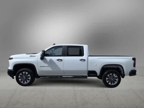 Used 2024 Chevrolet Silverado 2500 Custom w/ Custom Value Package AWD/4WD image 5