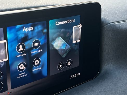 New 2026 Nissan Sentra SV w/ SV Convenience Package FWD image 22