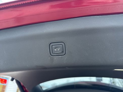 Certified 2024 Buick Enclave Essence w/ Technology Package image 44