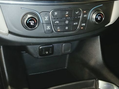 Used 2023 Chevrolet Traverse LS w/ Safety Package AWD/4WD image 21