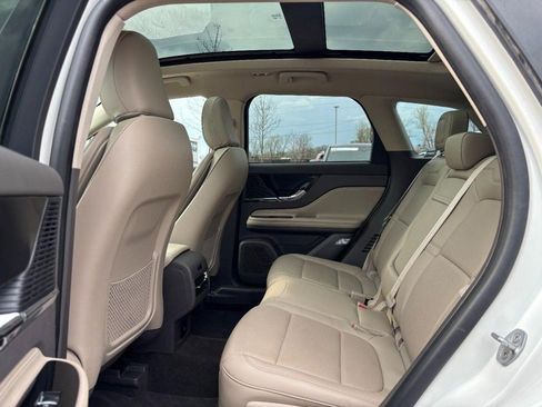 Used 2022 Lincoln Corsair FWD w/ Premium Package image 10