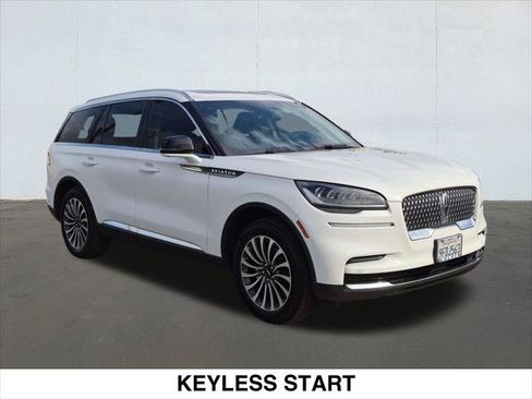 Certified 2023 Lincoln Aviator Reserve AWD/4WD image 3