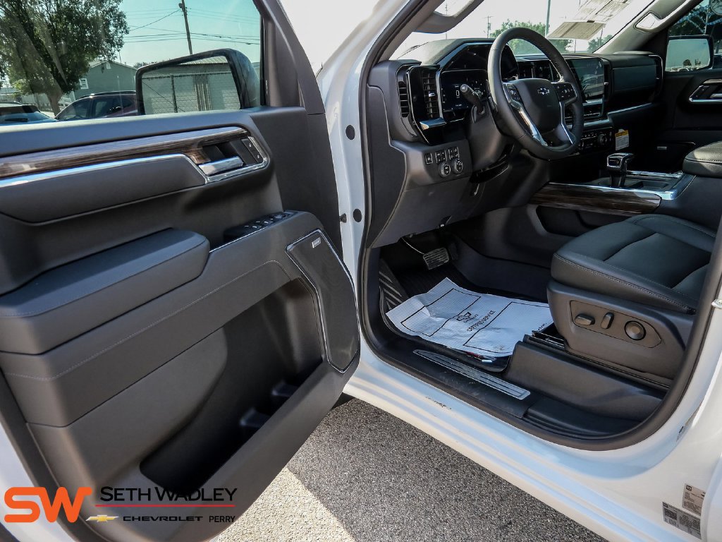 New 2026 Chevrolet Silverado 1500 RST w/ RST All Star Premium Package AWD/4WD image 34
