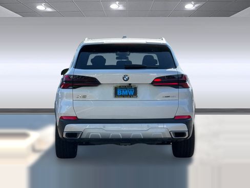 Used 2024 BMW X5 xDrive40i w/ Premium Package AWD/4WD image 10