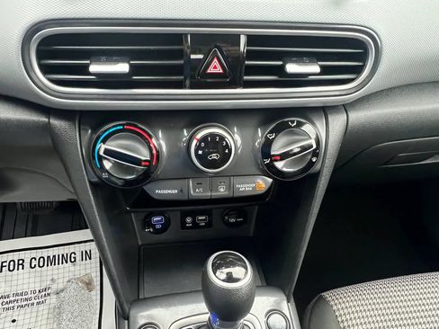 Used 2021 Hyundai Kona SE AWD/4WD image 24