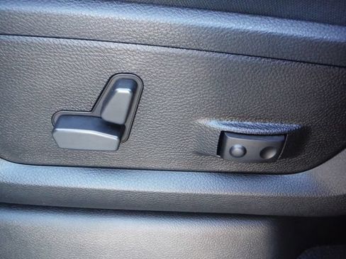Certified 2026 RAM 2500 Big Horn AWD/4WD image 21