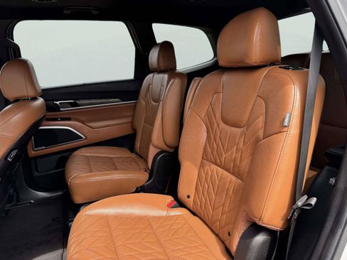Used 2024 Kia Telluride EX X-Line AWD/4WD image 39