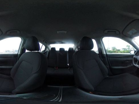 Used 2025 Nissan Sentra S FWD image 37