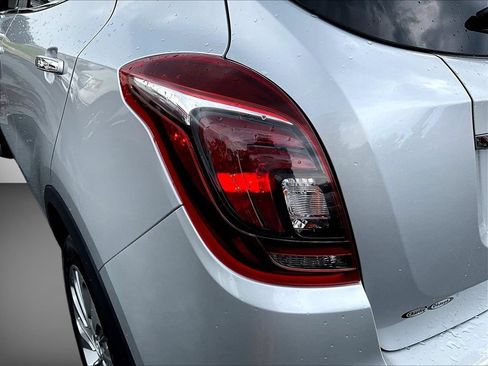 Used 2019 Buick Encore Preferred FWD image 25