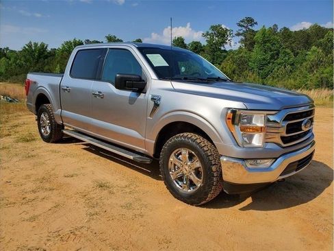 Used 2023 Ford F150 XLT w/ Equipment Group 301A Mid AWD/4WD image 13