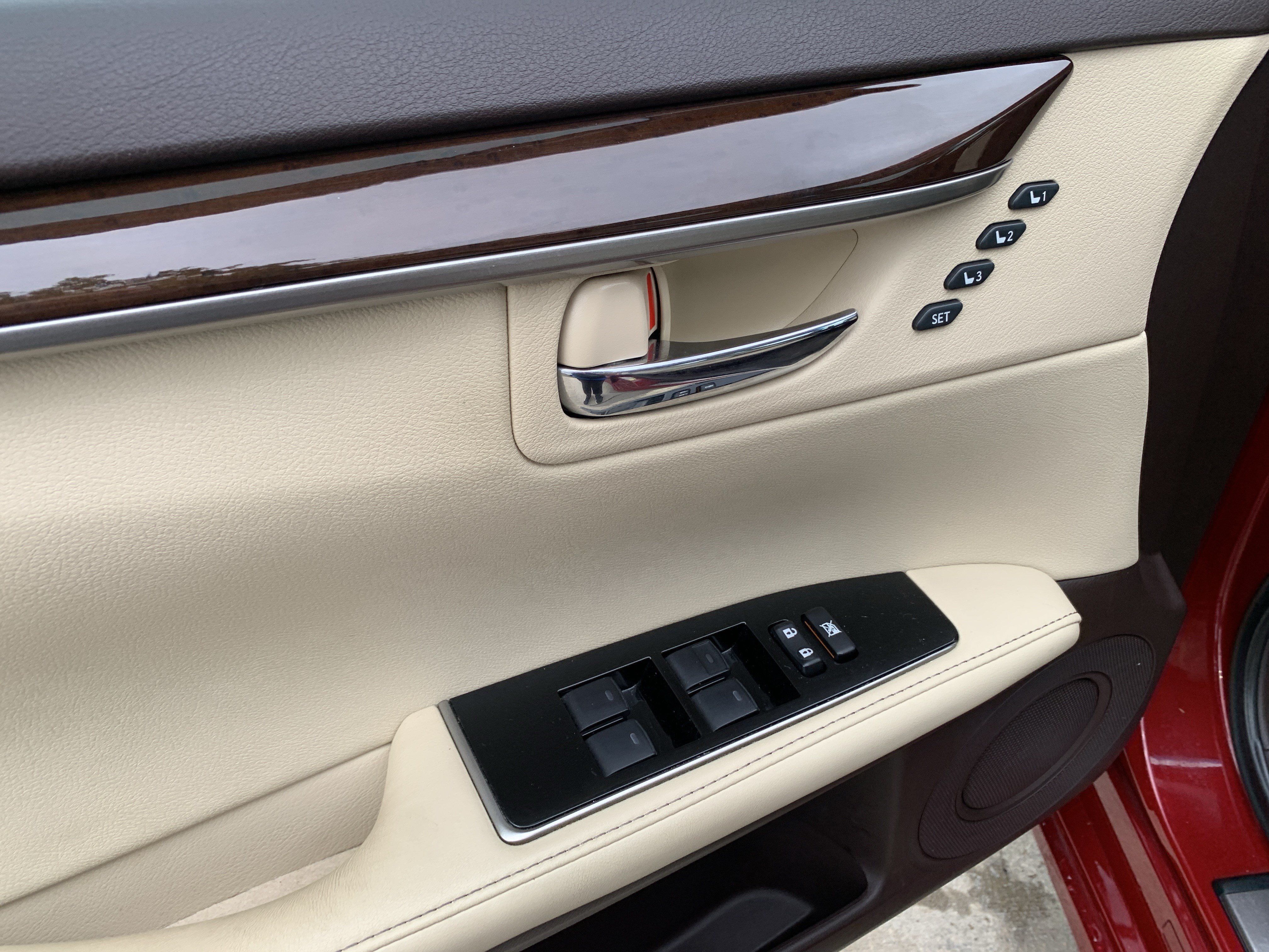 Used 2017 Lexus ES 350 w/ Luxury Package FWD image 15