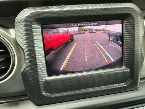 Used 2023 Jeep Wrangler Unlimited Sport image 26