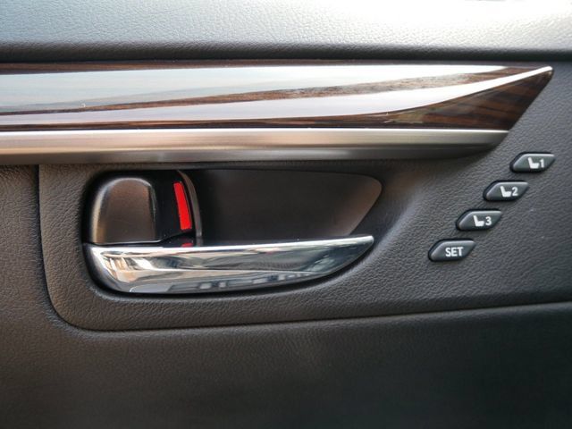 Used 2016 Lexus ES 350 w/ Premium Package w/Wood Trim FWD image 14