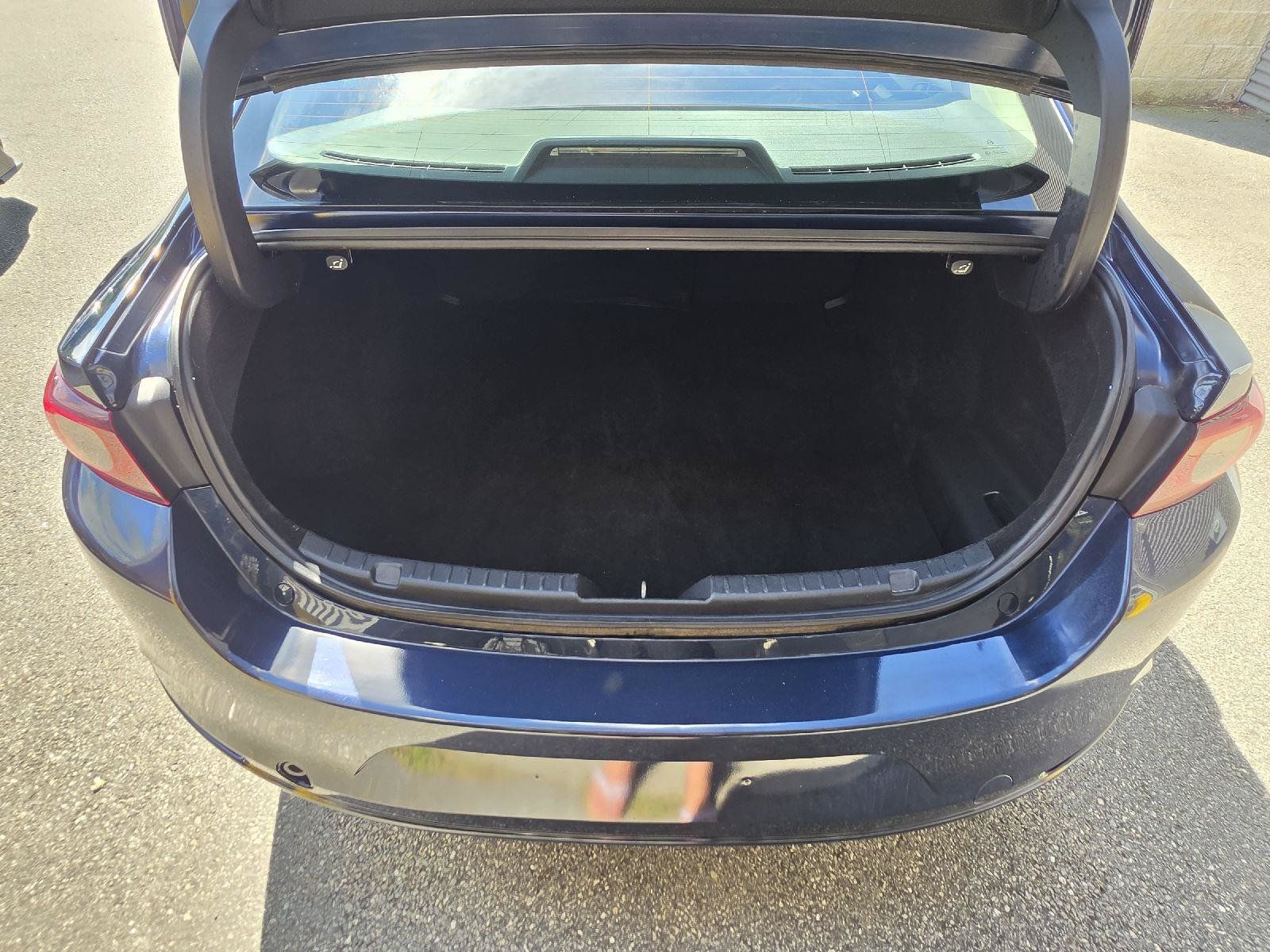 Used 2024 MAZDA MAZDA3 s FWD image 9
