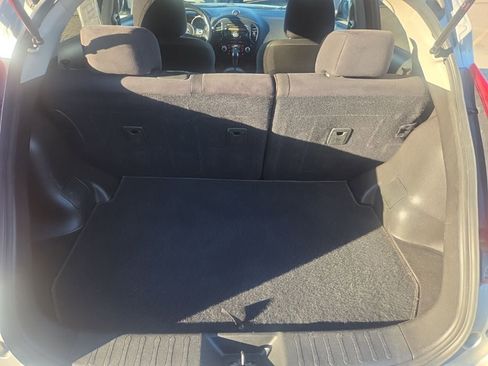 Used 2011 Nissan Juke SV image 30