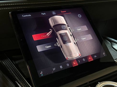 New 2026 Cadillac Escalade V w/ LPO, ONYX Package image 39